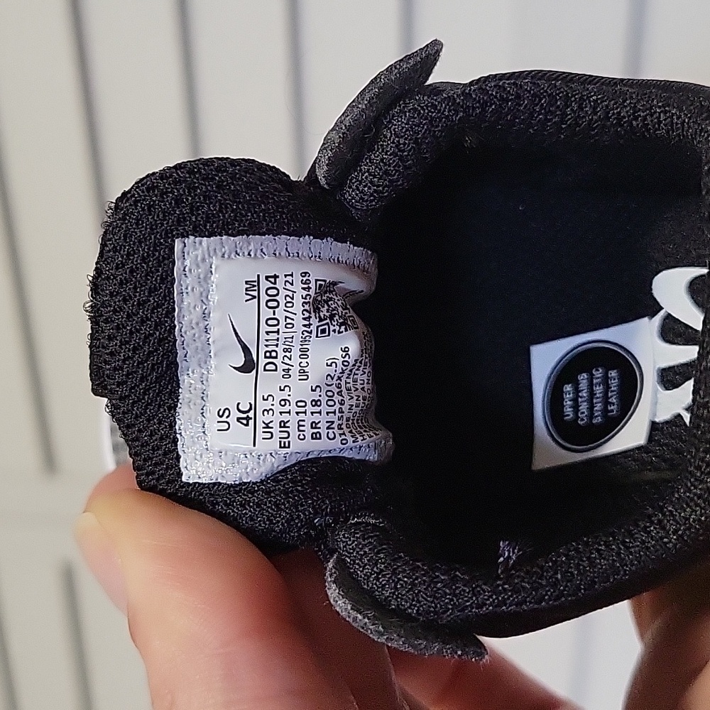 Nike sneakers - Picture 3 of 4